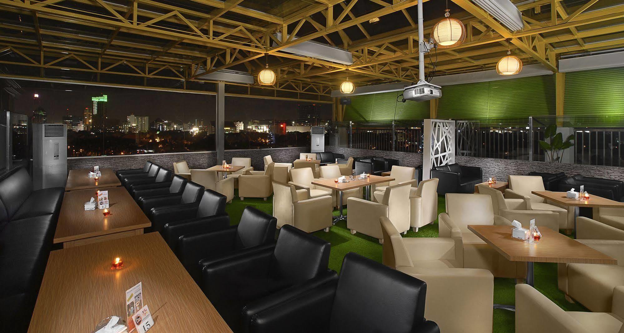 סוראבאיה Maumu Hotel & Lounge מראה חיצוני תמונה
