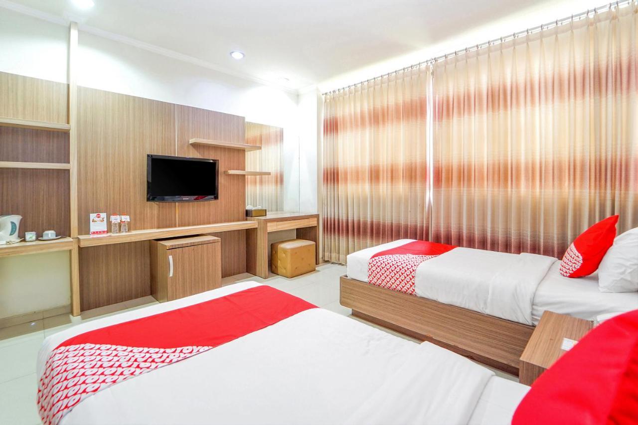 סוראבאיה Maumu Hotel & Lounge מראה חיצוני תמונה