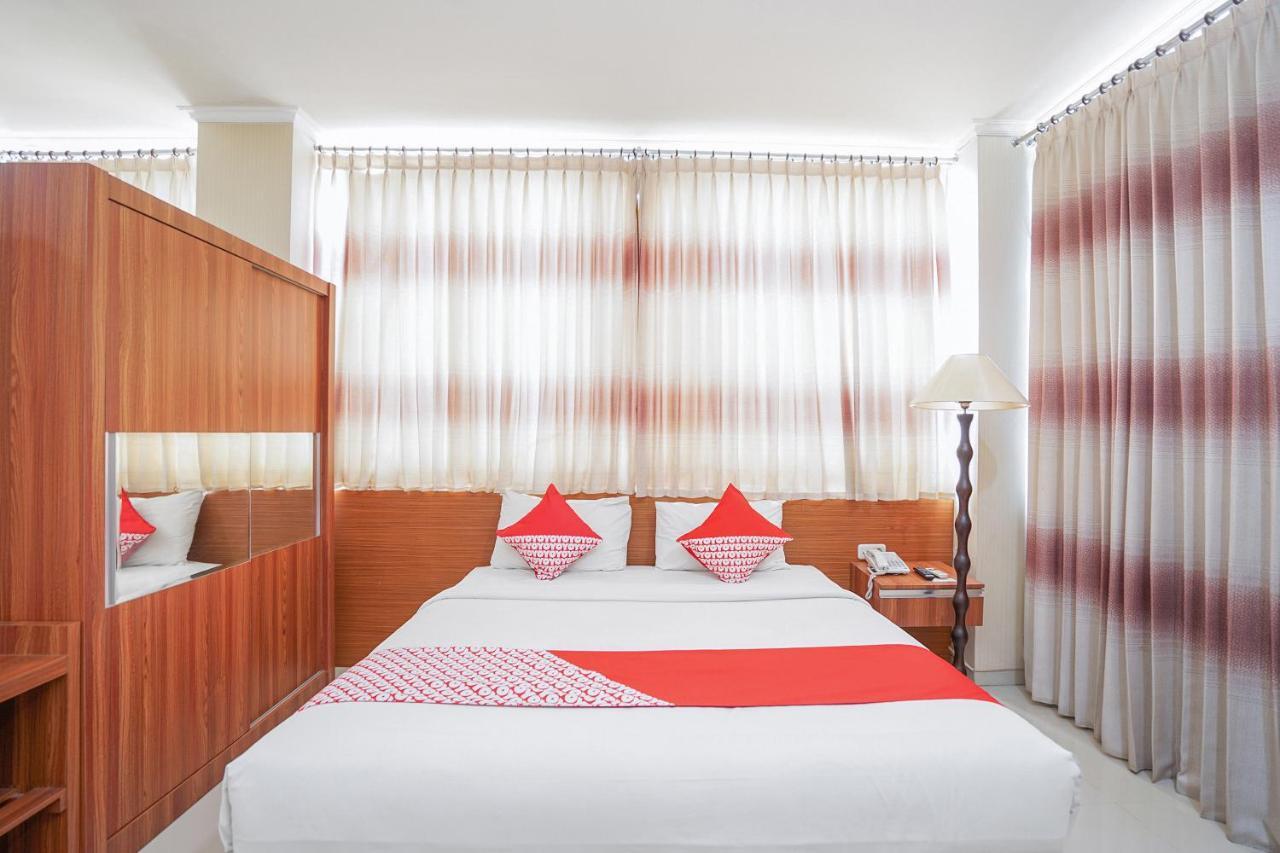 סוראבאיה Maumu Hotel & Lounge מראה חיצוני תמונה