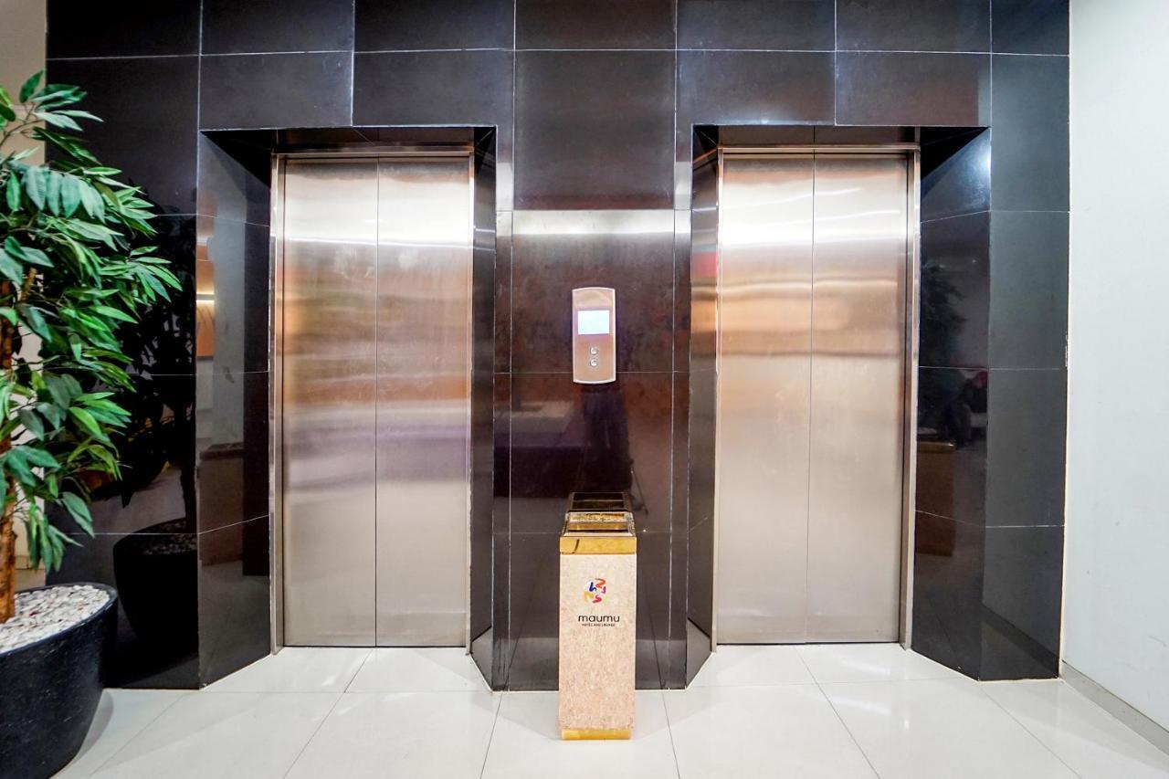 סוראבאיה Maumu Hotel & Lounge מראה חיצוני תמונה